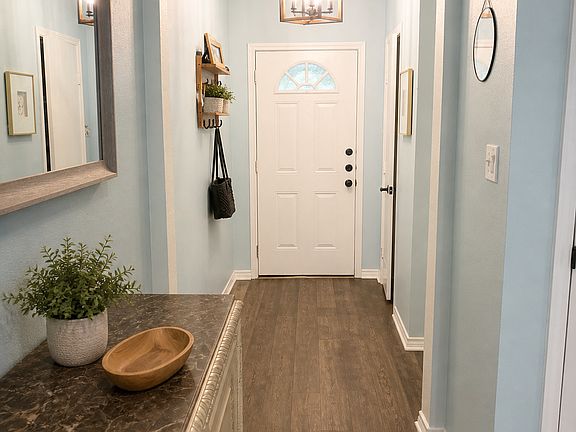 3rd image of 7803 Kingsbury Way Unit 3