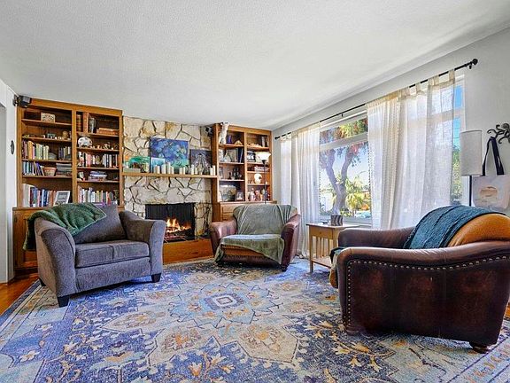 4th image of 3831 Rosetta Ct