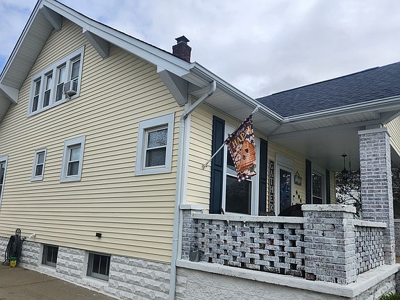 3rd image of 606 W Pearl St