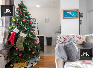 1090 Commonwealth Ave #5, Boston, MA 02215