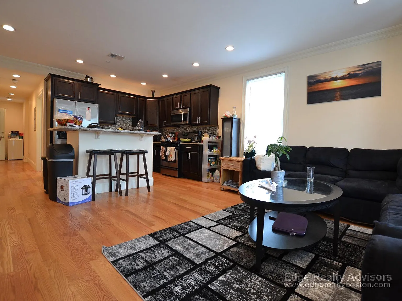 3 bed, 1500 sqft, $3,850 — Photo 3