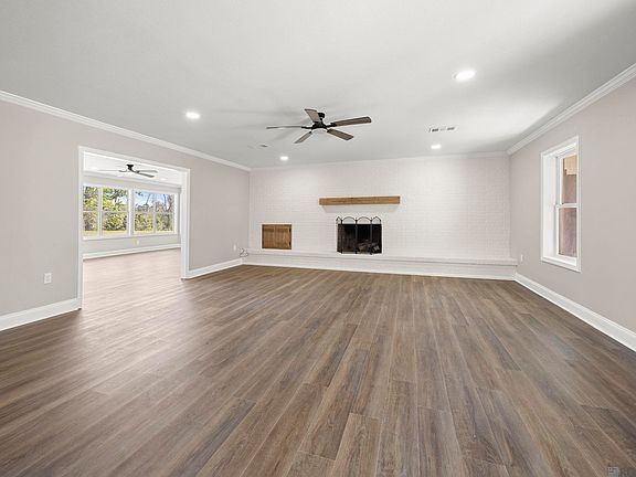 4th image of 45210 Durbin Rd