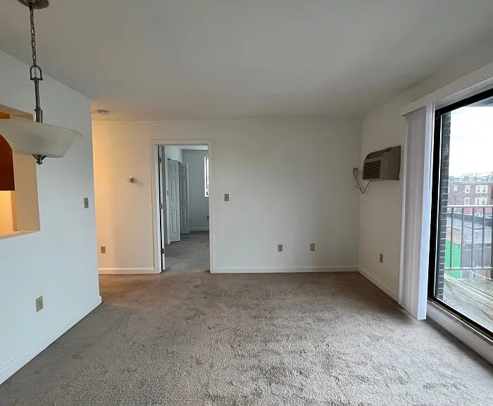45 Eleanor St #15 — Photo 5