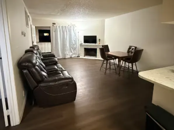 6220 Yerba Ln APT D, Las Vegas, NV 89108