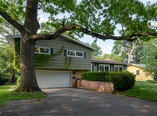 307 Woodward Ave, Geneva, IL 60134