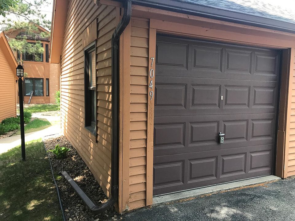 2nd image of 7049 W 110th Street Cir