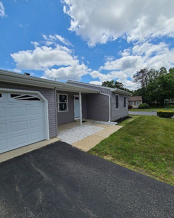 2nd image of 23 Norwalk Ave #70