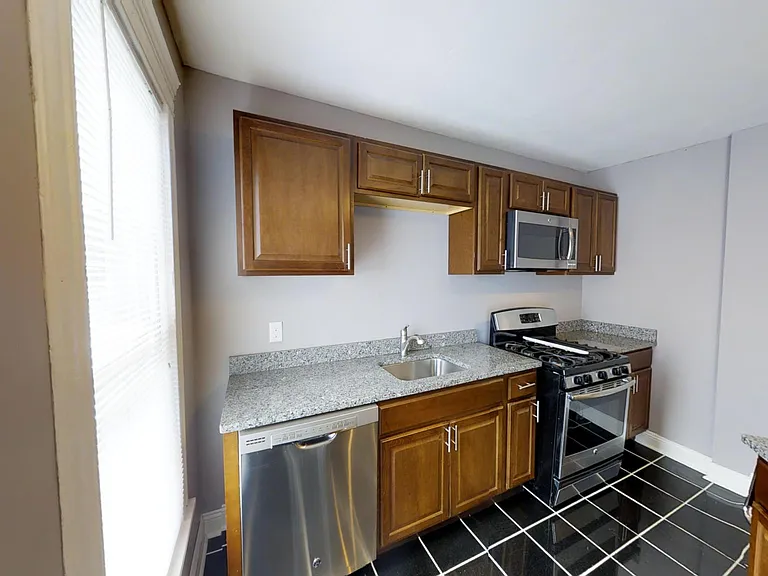 410 Westcott St #3 — Photo 7