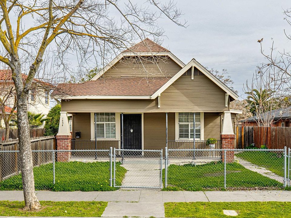 1st image of 1452 S California St