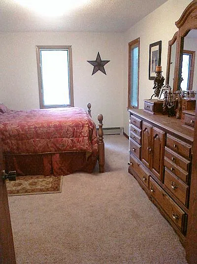 3 bed, 1600 sqft, $1,450 — Photo 4