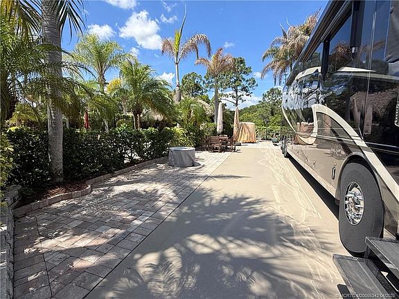 2nd image of 69 NW Boundary Dr