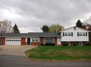 200 Vine Ave, Clifton Forge, VA 24422
