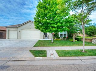 2108 Whiteash Ave, Clovis, CA