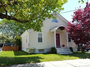 811 Oak Grove Ave, Fall River, MA 02720