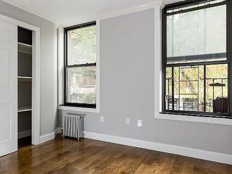 158 Avenue C #6 — Photo 2