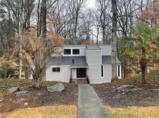 1473 Ragley Hall Rd, Atlanta, GA 30319