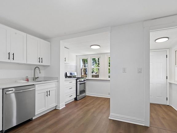 4th image of 47 Mahan St