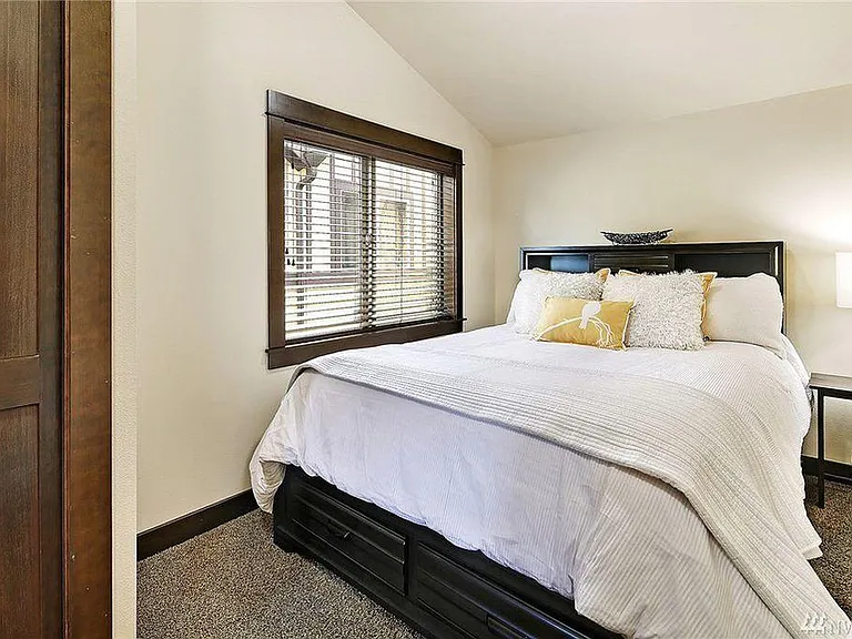 4501 SW Director St — Photo 10