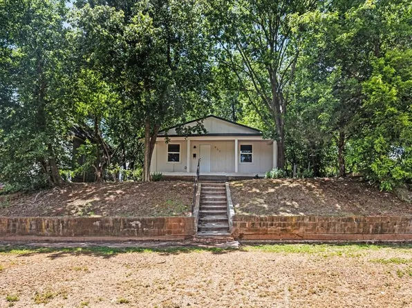 917 W Colorado Ave, Chickasha, OK 73018