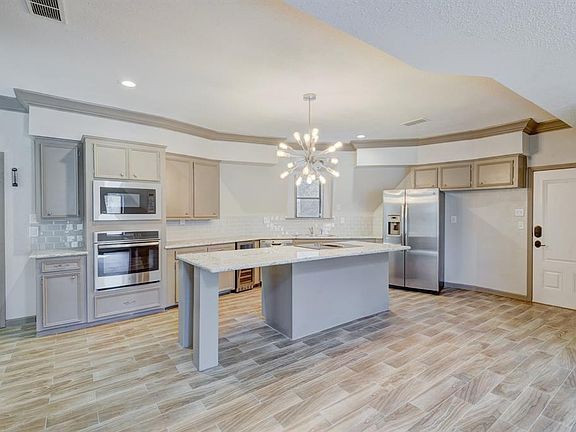 5th image of 23410 Green Forest St