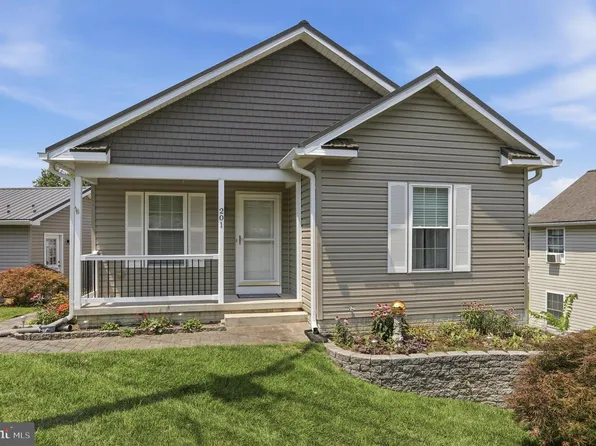 201 Saint Paul St, Boonsboro, MD 21713