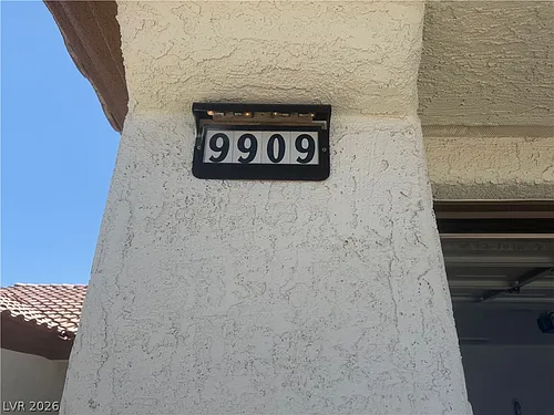9909 Bundella Dr Photo 1