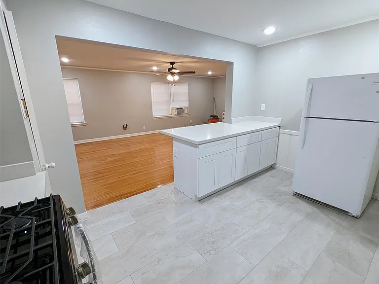 4714 Oakshire Dr #2 — Photo 6