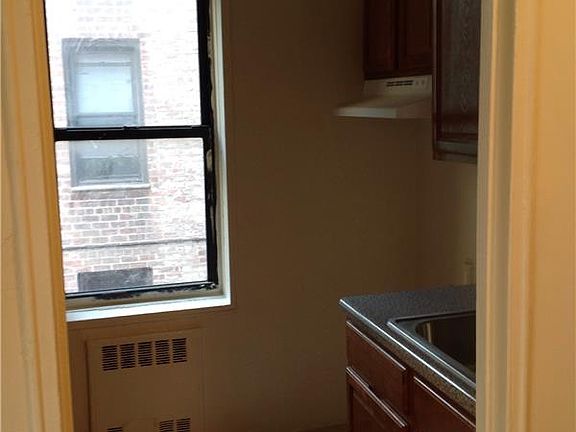 5th image of 835 Ocean Ave APT 3A