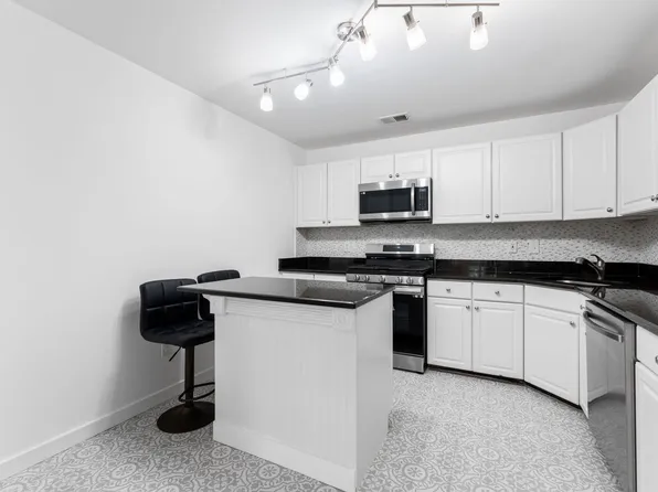 4 Persimmon Court image 4 of 40