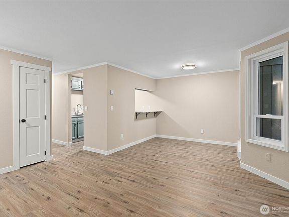 5th image of 1700 Lake Park Drive SW #8