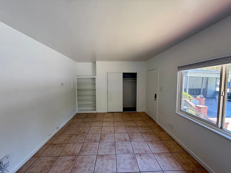 406 Woodland Ave — Photo 5
