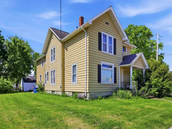 1201 Ceape Ave, Oshkosh, WI 54901