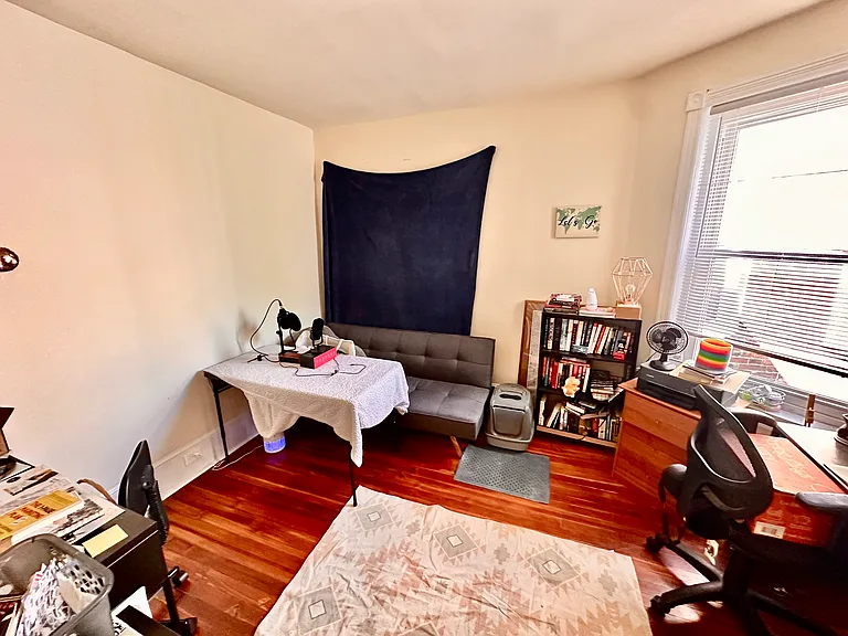446 W Earlham Ter — Photo 13