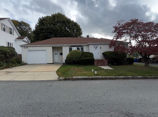 313 Walter St, Fall River, MA 02724