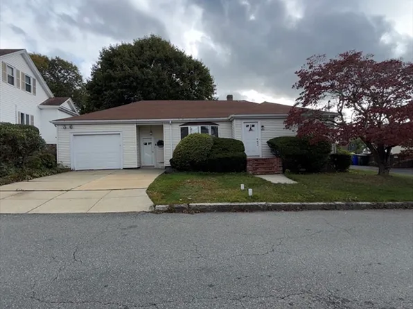 313 Walter St, Fall River, MA 02724