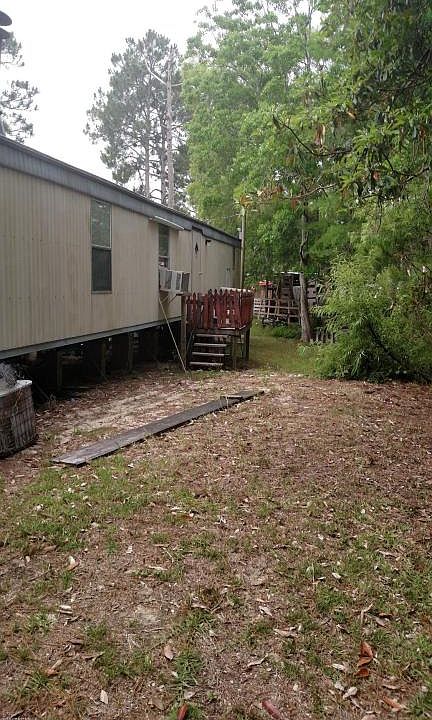 2nd image of 697 Ridge Rd