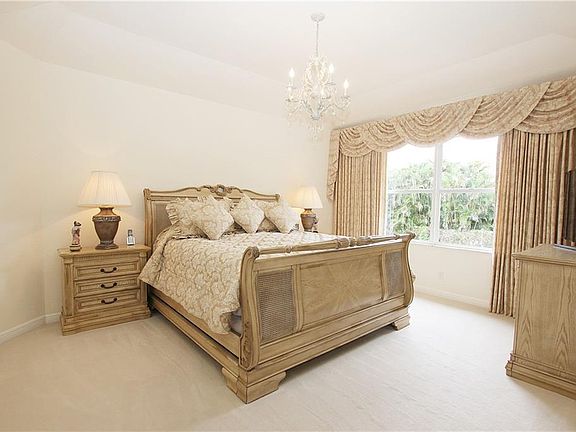 4th image of 5701 Via De La Plata Cir