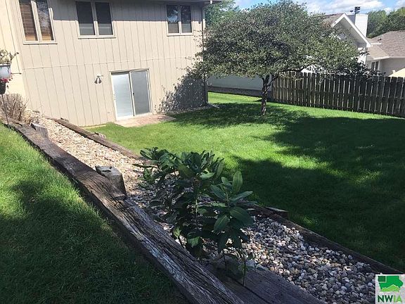 2nd image of 5004 Ravine Park Ln