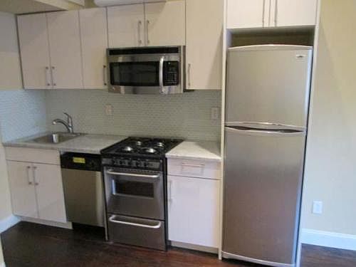 2nd image of 339 Lexington Ave