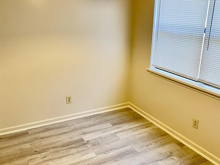 1008 Peed Dr #11 — Photo 5