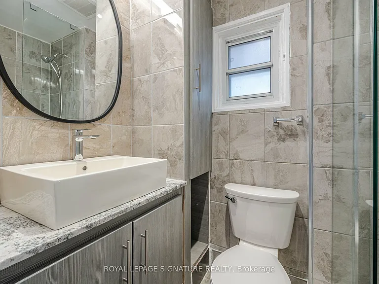 2291 Dundas St W #2 — Photo 6