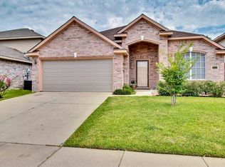 10140 Chapel Ridge Dr, Fort Worth, TX 76116