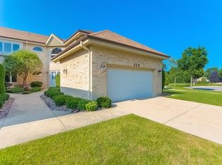 528 Fairfield Ct, Lombard, IL