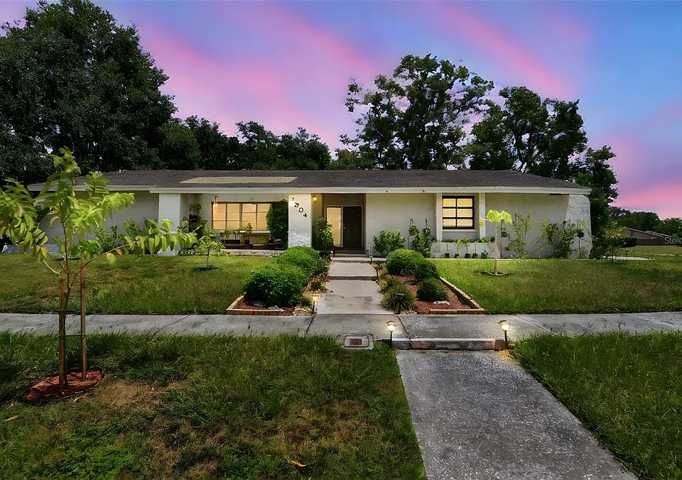 1st image of 1904 TEAKWOOD DRIVE