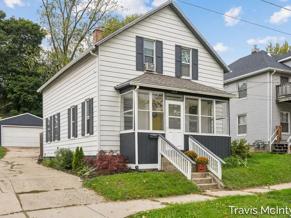 1339 Valley Ave NW, Grand Rapids, MI 49504