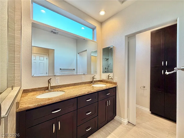 10541 Broom Hill Dr — Photo 13
