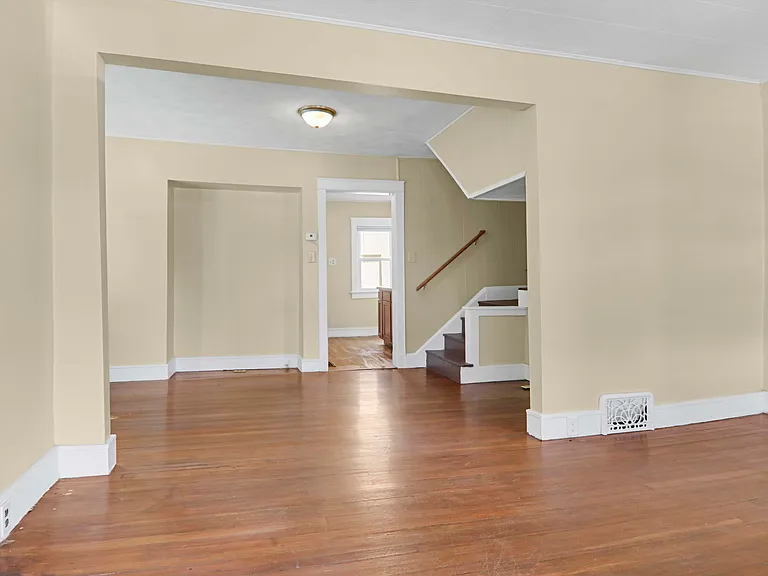 702 S Madison St #1 — Photo 4