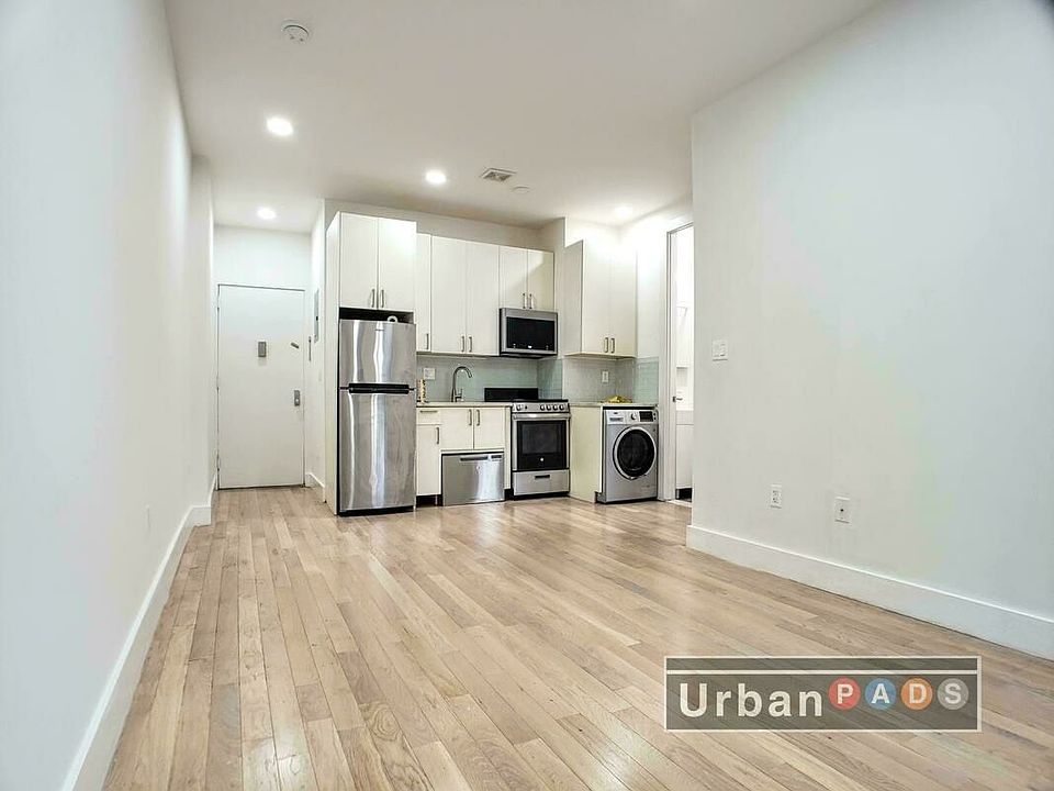 1st image of 975 Washington Ave APT 1b