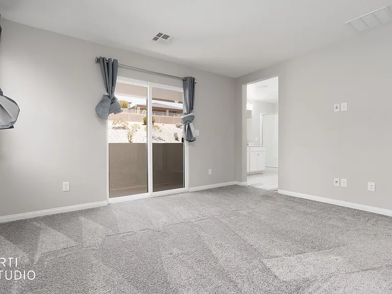 679 Corona Way — Photo 19
