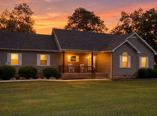 999 Sherrill Rd, Decherd, TN 37324